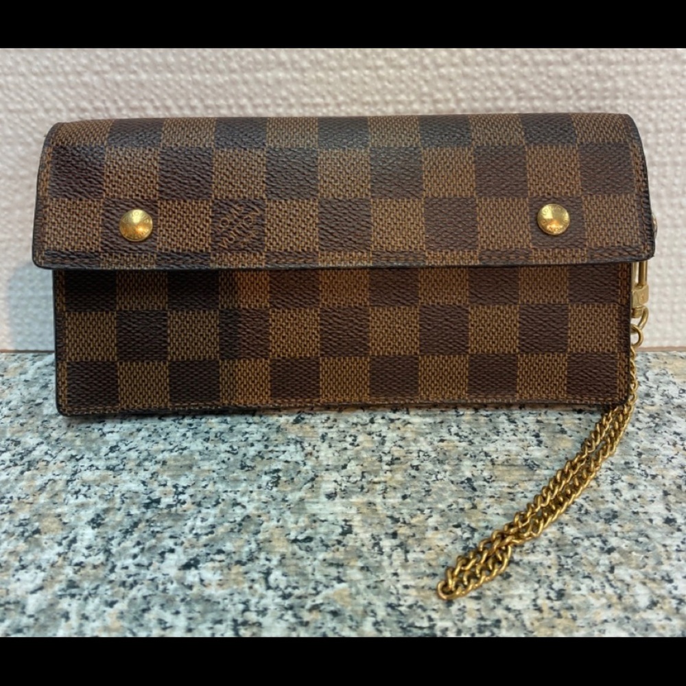 Louis Vuitton accordion long wallet